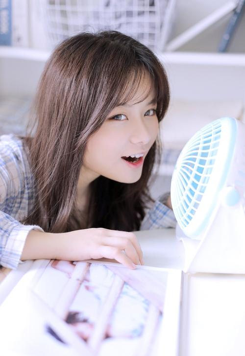 秘书奶子的相关介绍