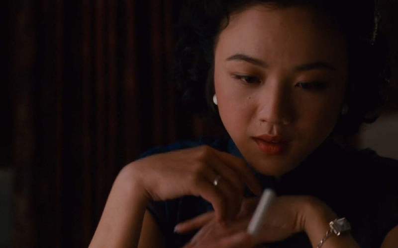亚洲少妇人妻在线的相关介绍