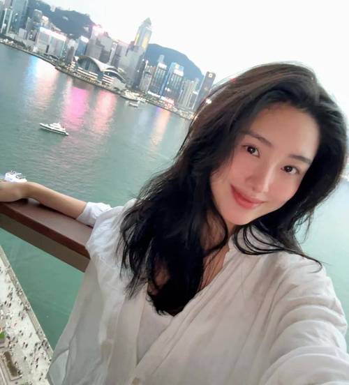 少妇av三区的相关介绍