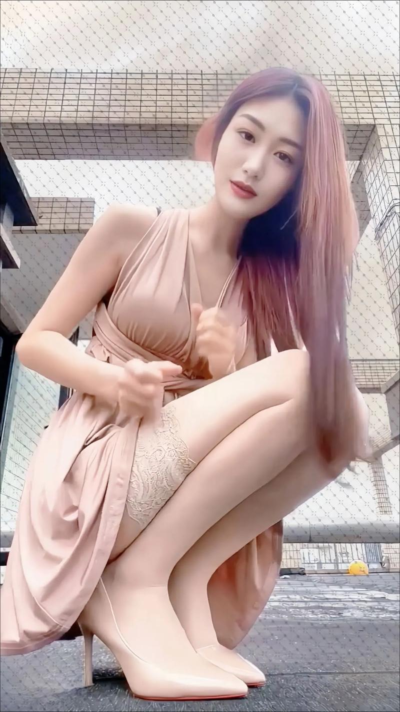 超碰熟女人妻的相关介绍