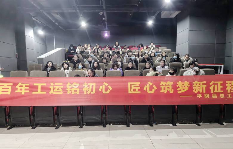 小莉影院的相关介绍