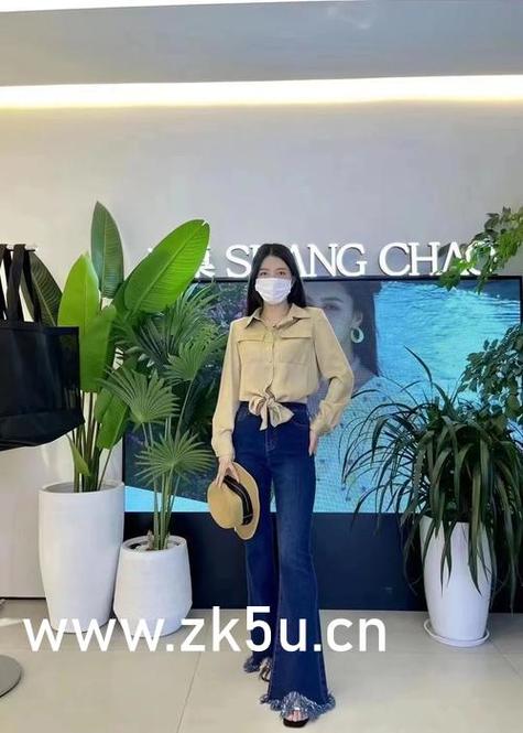 女性分泌物是黄色的是怎么回事的相关介绍