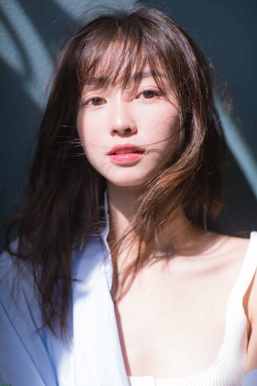 操她射她影院的相关介绍