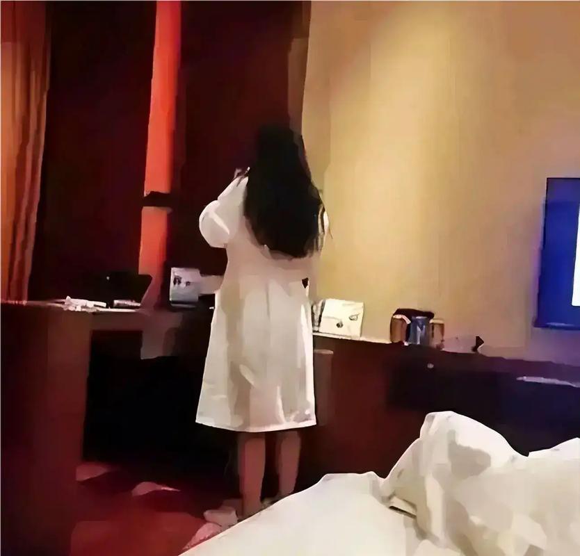 性感美女让我进入她体内的相关介绍
