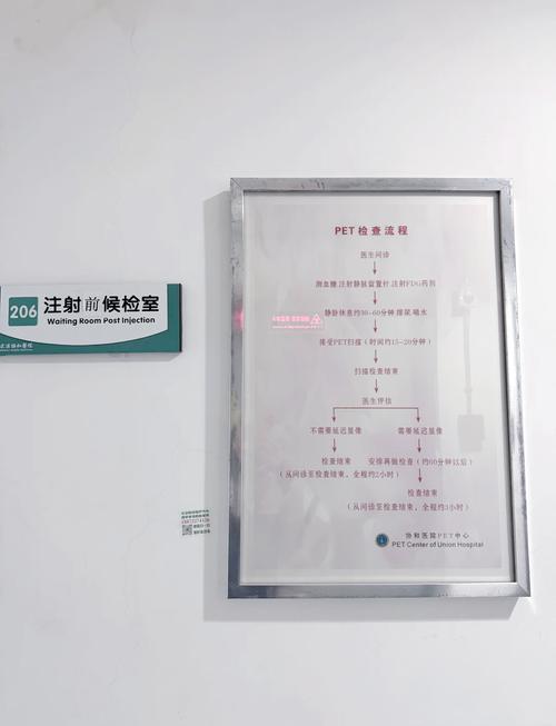 亚洲小少妇蜜乳av的相关介绍