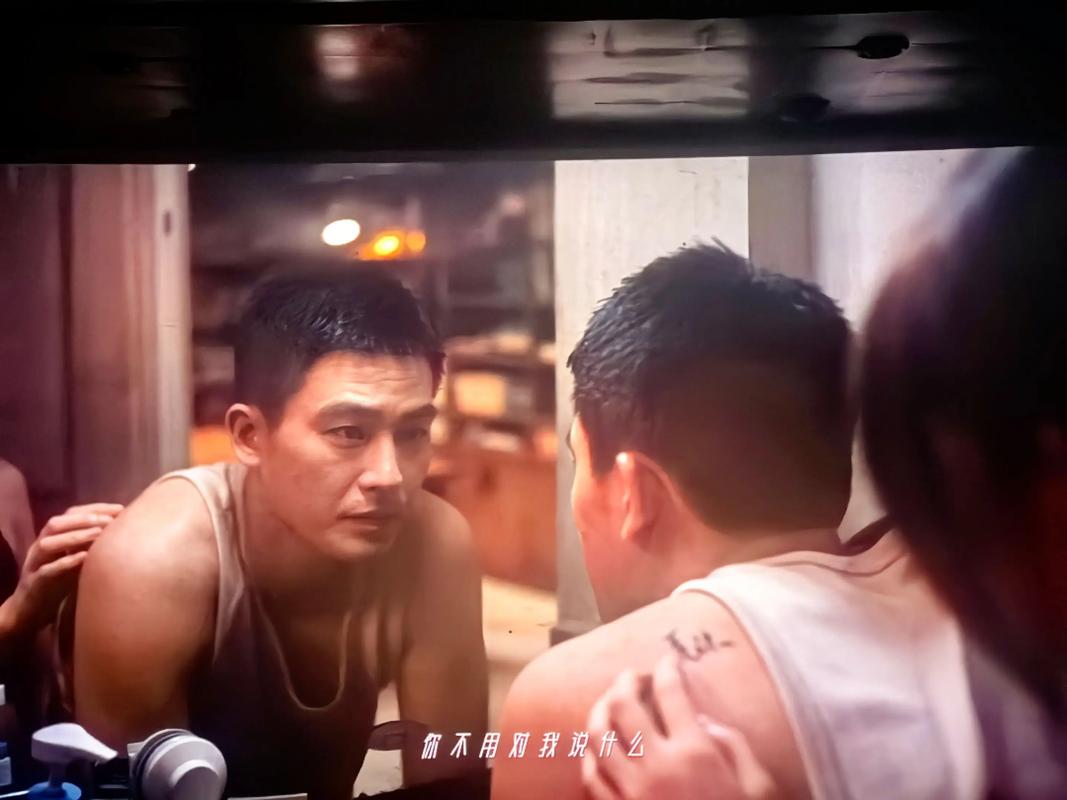 一边吻一边摸一边爽一边叫床的相关介绍