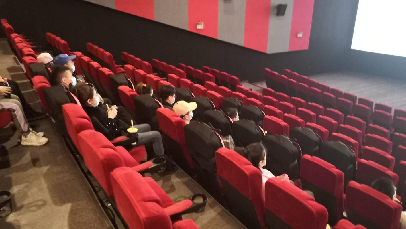 操小姑娘逼视频的相关介绍